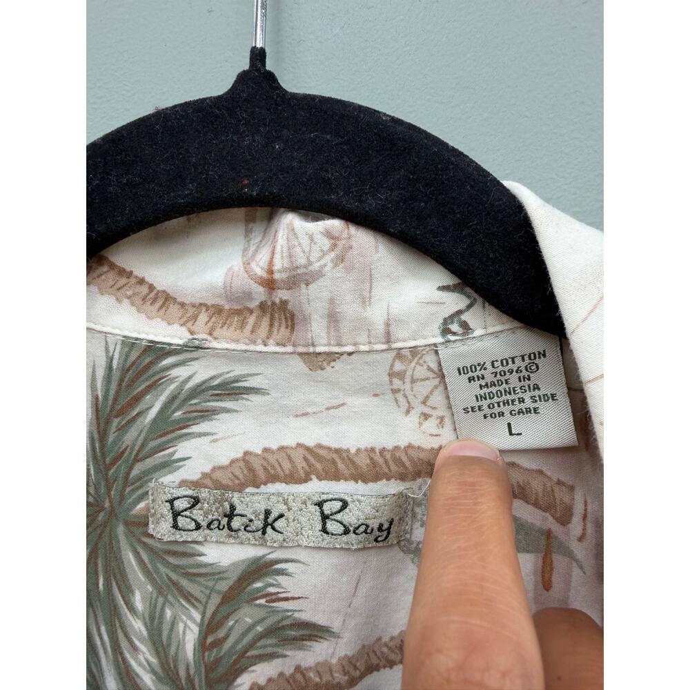 Batik Bay Hawaiian Shirt Men L Cotton Palm Tree Travel Aloha Camp Shirt - Picture 2 of 3